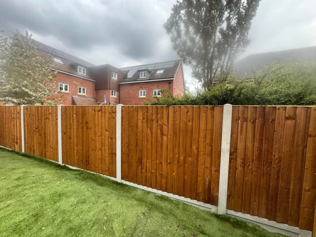 closeboard fencing