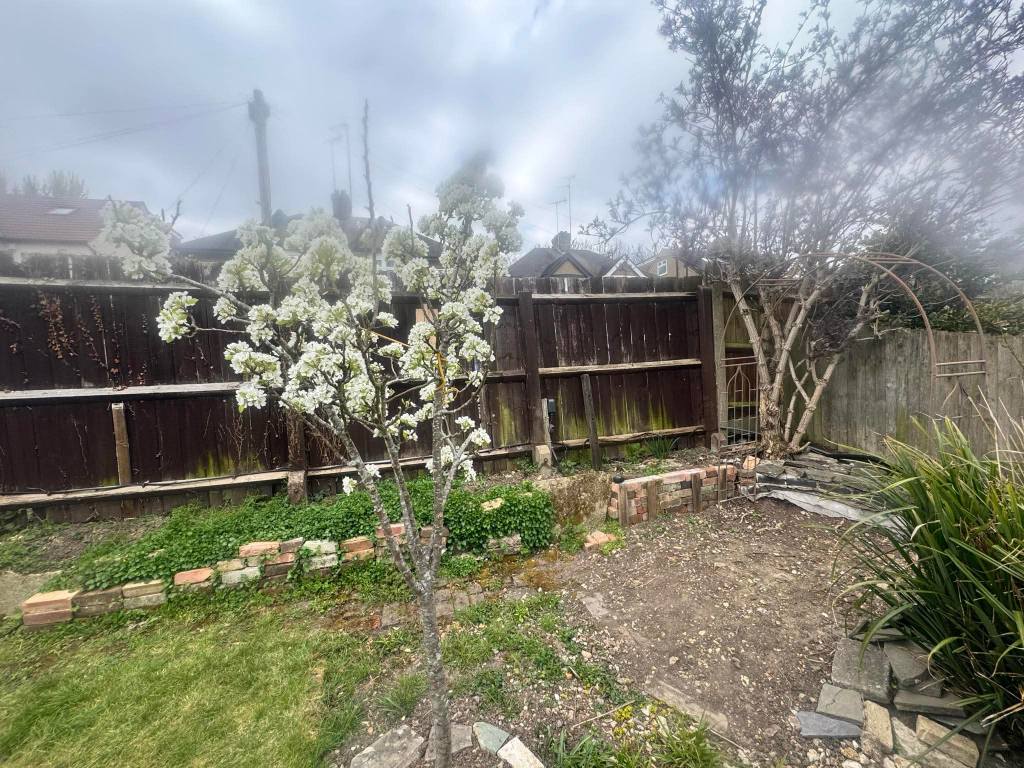 closeboard fencing